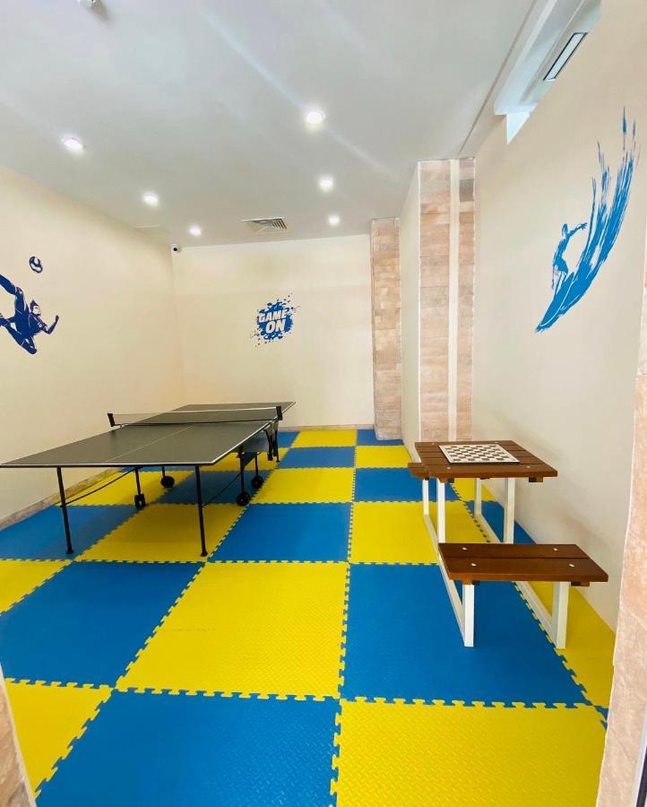 Planeta Hotel & Aquapark Free Beach Access Sunny Beach Exterior foto The table tennis room