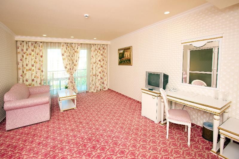Planeta Hotel & Aquapark Free Beach Access Sunny Beach Exterior foto A room at the hotel