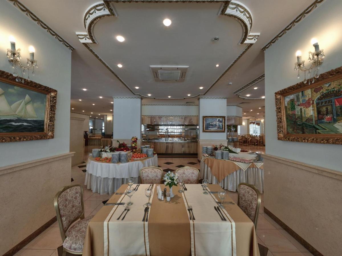 Planeta Hotel & Aquapark Free Beach Access Sunny Beach Exterior foto The restaurant